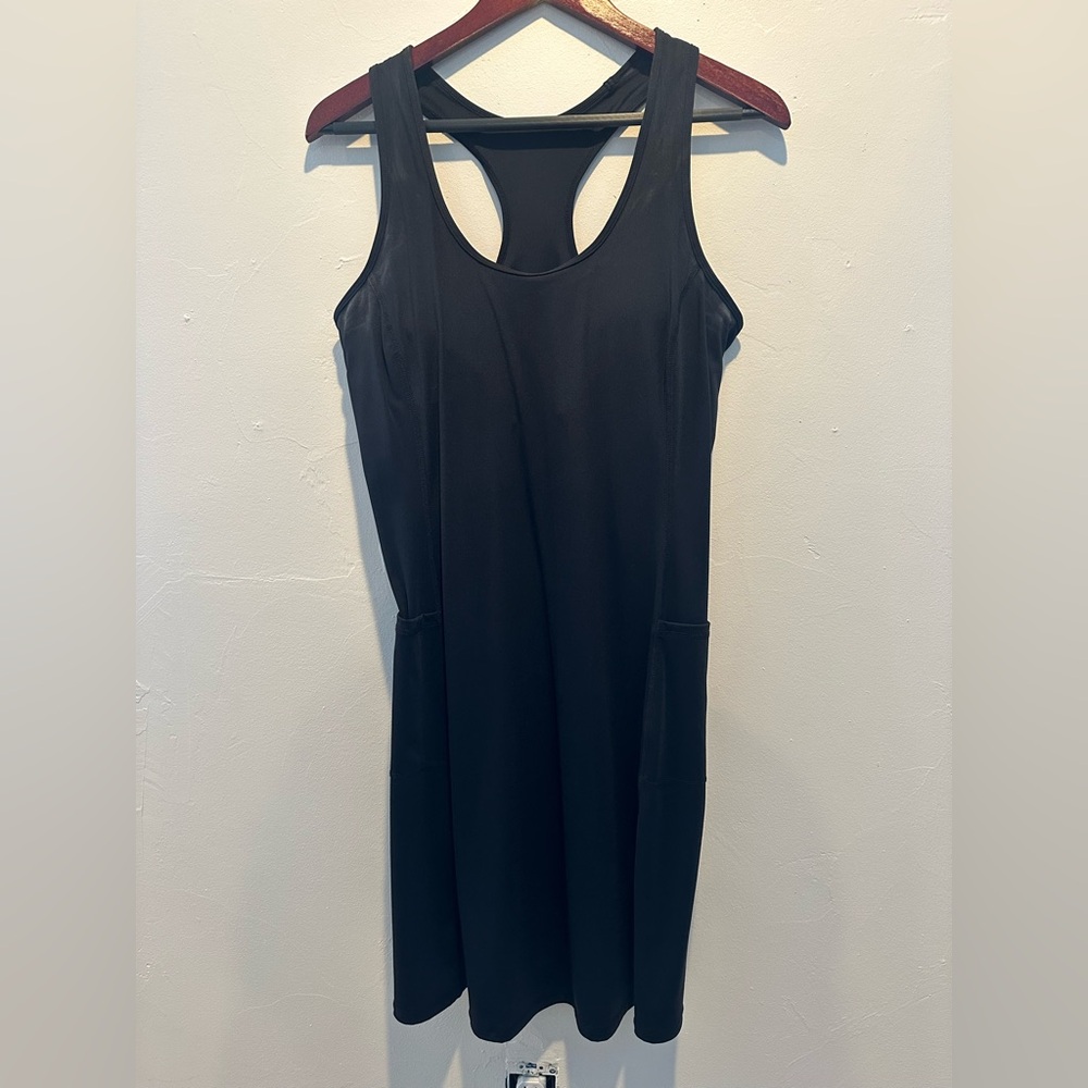 HALARA Athletic Black Racerback Dress
Fits women Large / XL